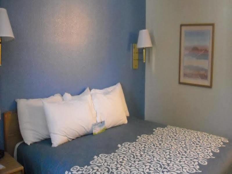 Days Inn By Wyndham Moab Eksteriør bilde